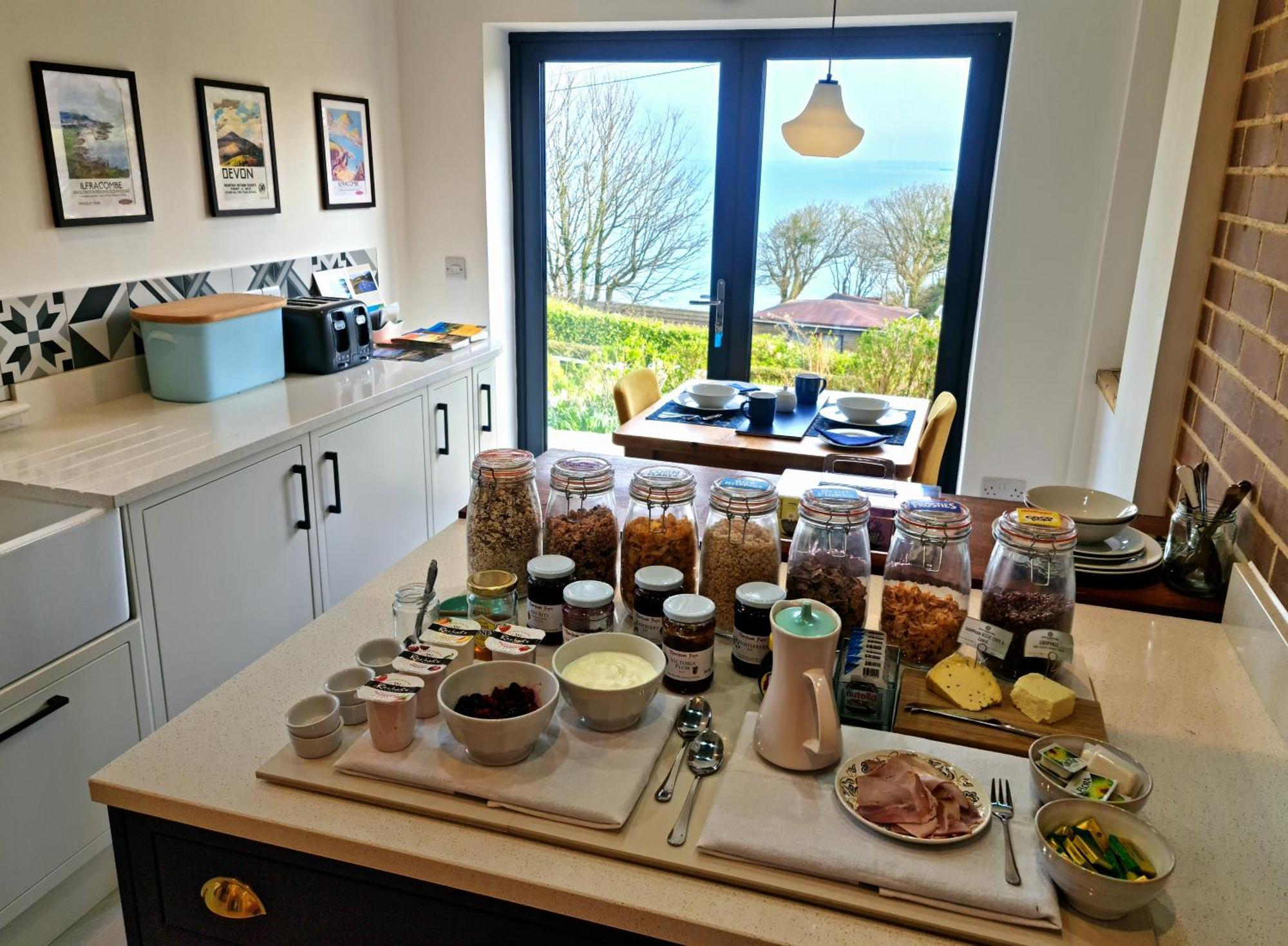 Newberry Wood Guesthouse Ilfracombe Bagian luar foto